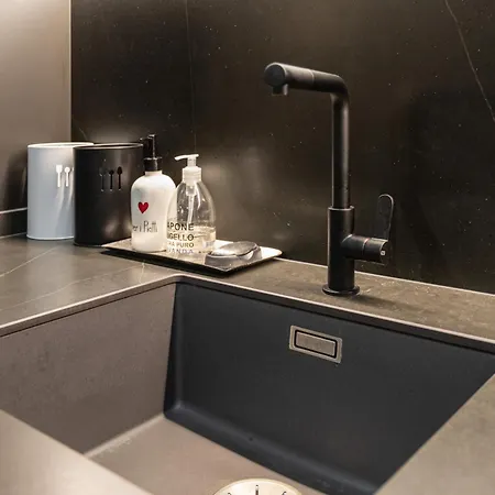 Fiorentini 22 - Luxury Con Apartamento
