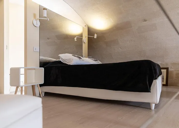 Fiorentini 22 - Luxury Con Apartmán